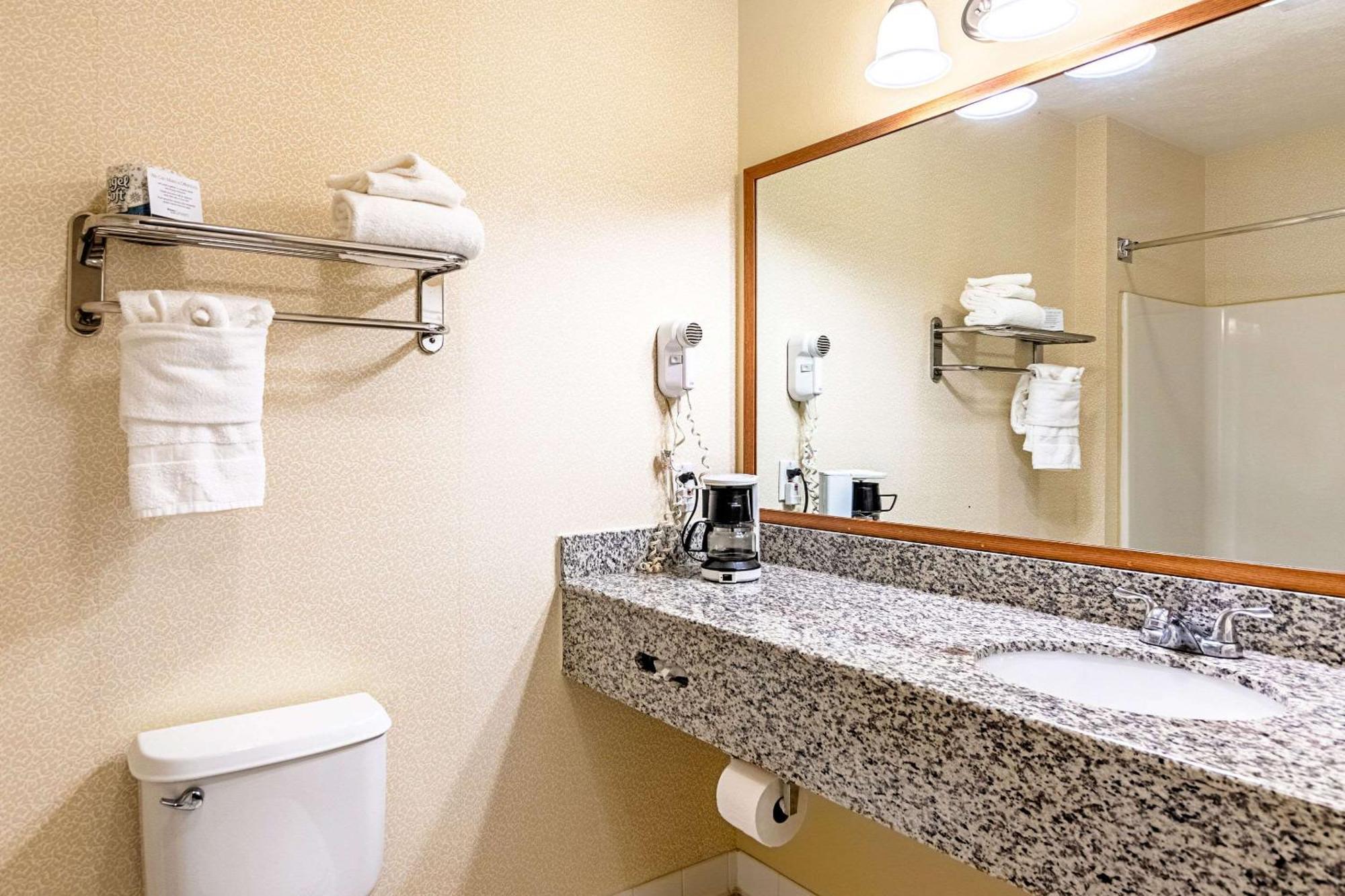 Quality Inn Burkeville Hwy 360 & 460 Ngoại thất bức ảnh