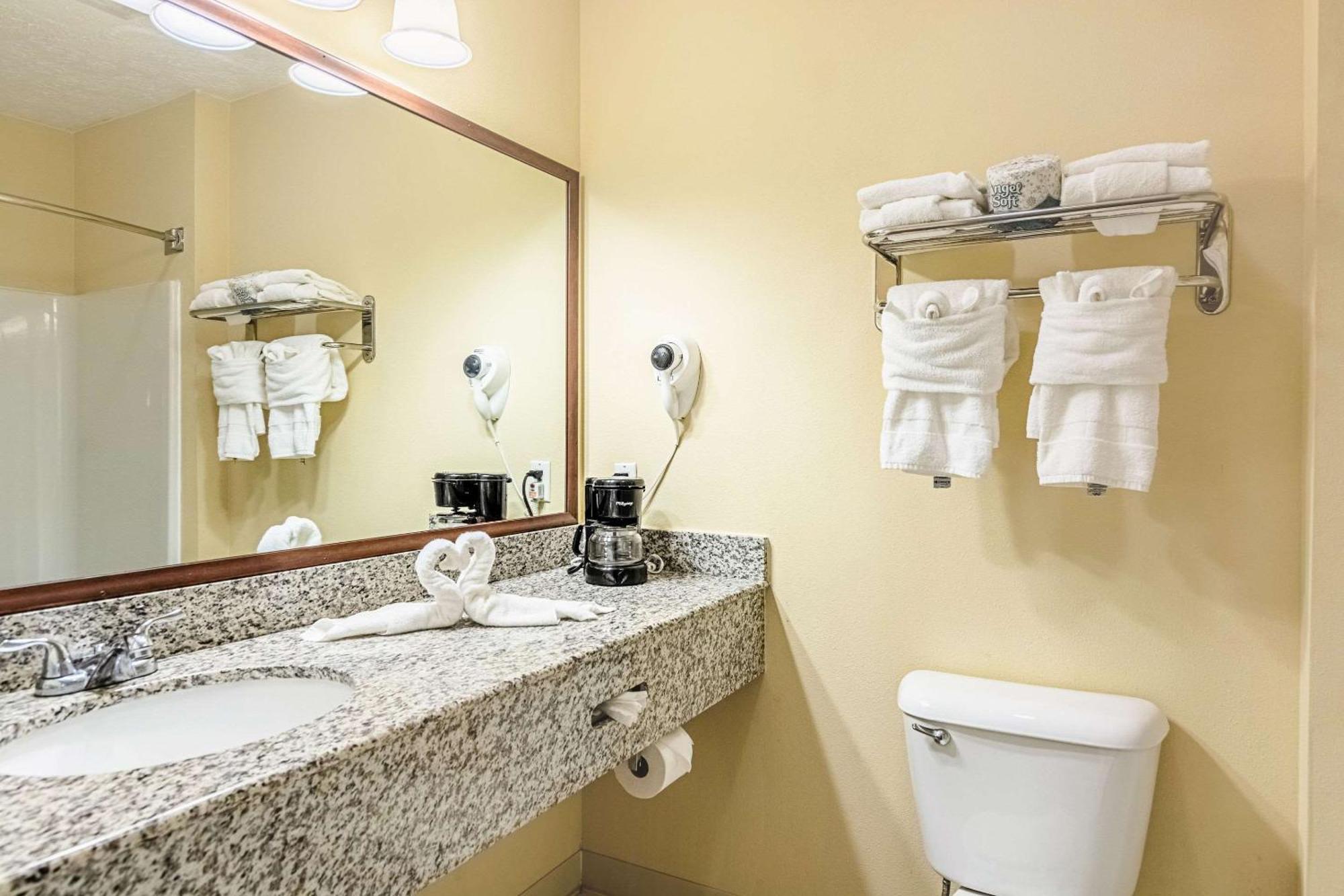 Quality Inn Burkeville Hwy 360 & 460 Ngoại thất bức ảnh